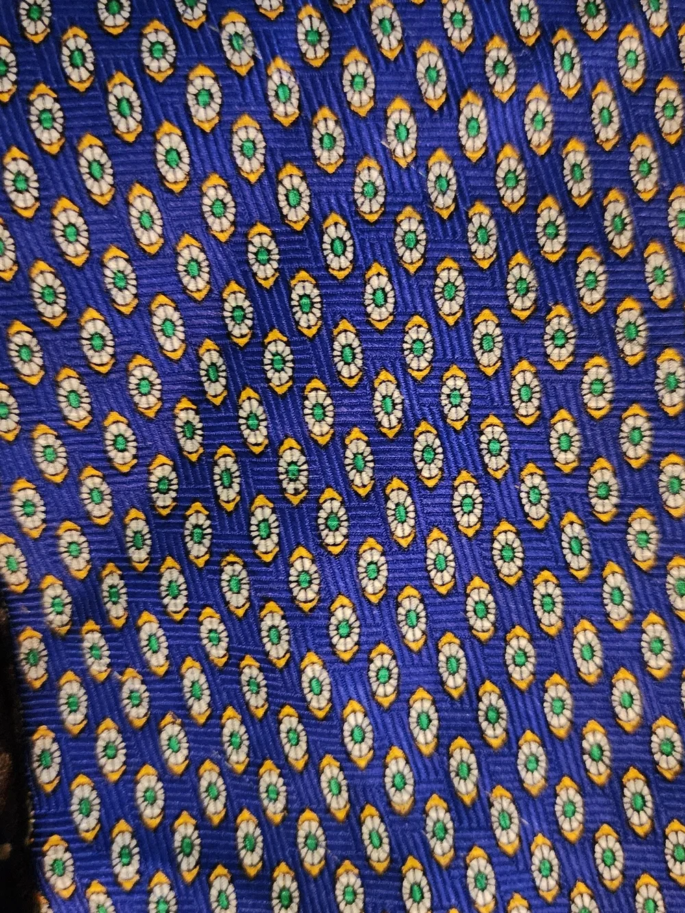 3pc Men’s 100% Silk Tie Lot Van Heusen Honors Surrey Paisley Geometric